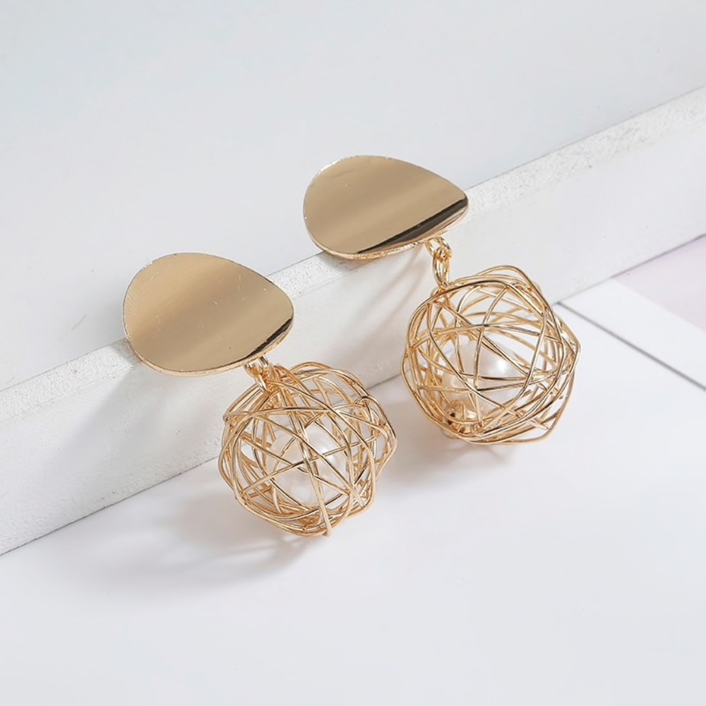 New Ivonne Destination Gold Vintage Earrings